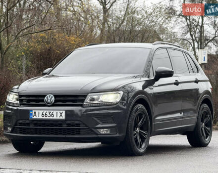 Серый Фольксваген Тигуан, объемом двигателя 2 л и пробегом 56 тыс. км за 24999 $, фото 17 на Automoto.ua