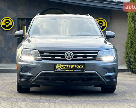 Серый Фольксваген Тигуан, объемом двигателя 2 л и пробегом 190 тыс. км за 17700 $, фото 1 на Automoto.ua