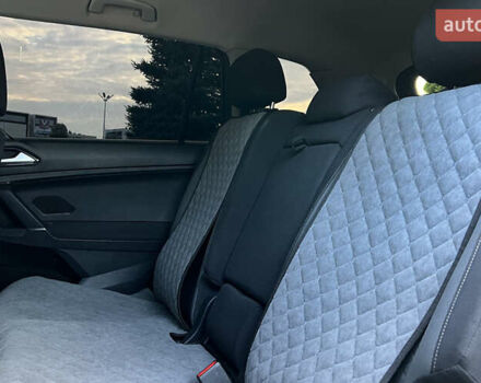 Серый Фольксваген Тигуан, объемом двигателя 2 л и пробегом 190 тыс. км за 17700 $, фото 19 на Automoto.ua