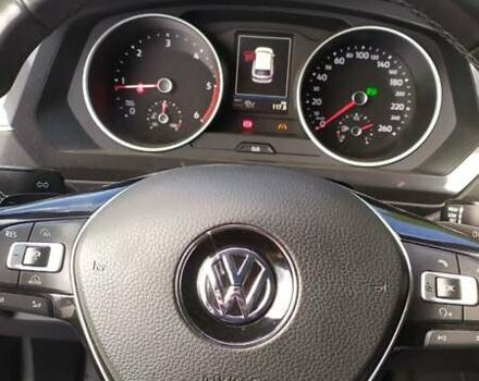 Серый Фольксваген Тигуан, объемом двигателя 2 л и пробегом 195 тыс. км за 23350 $, фото 33 на Automoto.ua