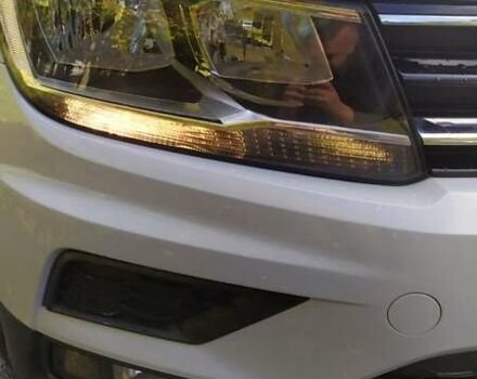 Серый Фольксваген Тигуан, объемом двигателя 2 л и пробегом 195 тыс. км за 23350 $, фото 21 на Automoto.ua