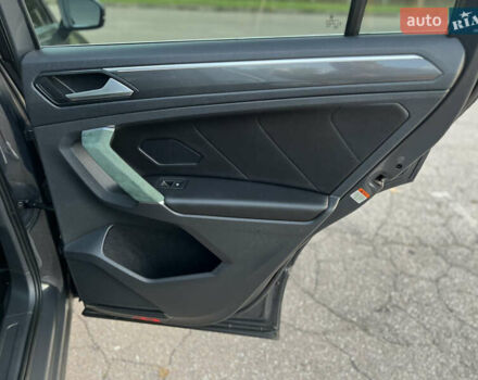 Серый Фольксваген Тигуан, объемом двигателя 1.98 л и пробегом 124 тыс. км за 26900 $, фото 25 на Automoto.ua