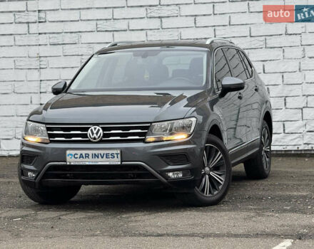 Серый Фольксваген Тигуан, объемом двигателя 2 л и пробегом 187 тыс. км за 18500 $, фото 4 на Automoto.ua