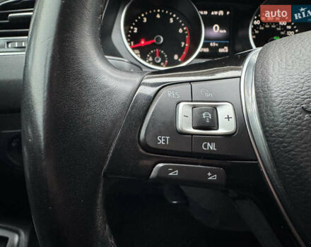 Серый Фольксваген Тигуан, объемом двигателя 2 л и пробегом 187 тыс. км за 18500 $, фото 35 на Automoto.ua