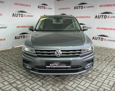 Серый Фольксваген Тигуан, объемом двигателя 2 л и пробегом 155 тыс. км за 28450 $, фото 1 на Automoto.ua