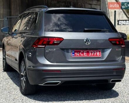 Сірий Фольксваген Тігуан, об'ємом двигуна 2 л та пробігом 167 тис. км за 19500 $, фото 4 на Automoto.ua