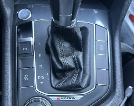 Сірий Фольксваген Тігуан, об'ємом двигуна 1.98 л та пробігом 145 тис. км за 17800 $, фото 30 на Automoto.ua