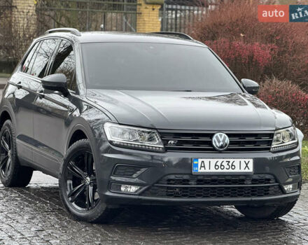 Серый Фольксваген Тигуан, объемом двигателя 2 л и пробегом 56 тыс. км за 24999 $, фото 4 на Automoto.ua