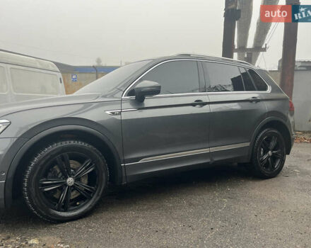 Серый Фольксваген Тигуан, объемом двигателя 1.97 л и пробегом 220 тыс. км за 26500 $, фото 9 на Automoto.ua