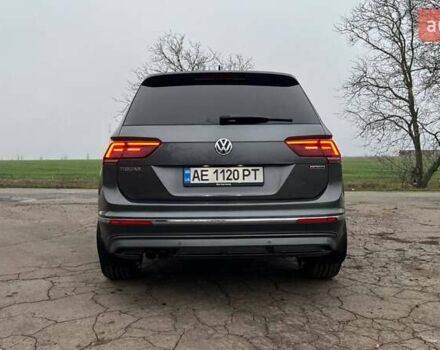 Сірий Фольксваген Тігуан, об'ємом двигуна 1.98 л та пробігом 160 тис. км за 30900 $, фото 5 на Automoto.ua