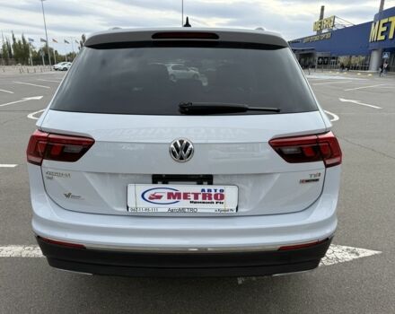 Серый Фольксваген Тигуан, объемом двигателя 2 л и пробегом 158 тыс. км за 17900 $, фото 4 на Automoto.ua