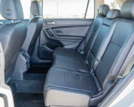 Серый Фольксваген Тигуан, объемом двигателя 2 л и пробегом 87 тыс. км за 10900 $, фото 6 на Automoto.ua