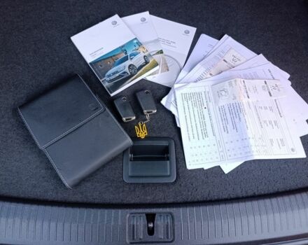 Серый Фольксваген Тигуан, объемом двигателя 2 л и пробегом 180 тыс. км за 30000 $, фото 1 на Automoto.ua