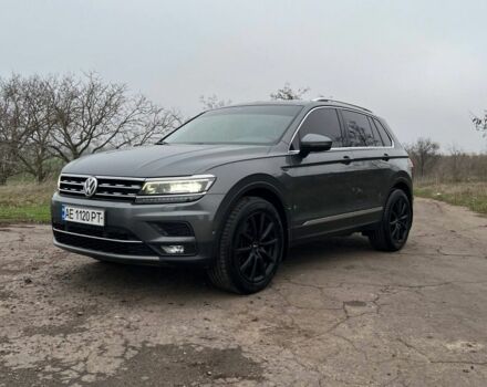 Серый Фольксваген Тигуан, объемом двигателя 2 л и пробегом 160 тыс. км за 30900 $, фото 2 на Automoto.ua