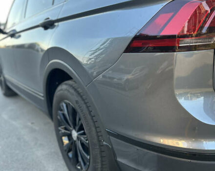 Сірий Фольксваген Тігуан, об'ємом двигуна 1.98 л та пробігом 145 тис. км за 17800 $, фото 20 на Automoto.ua