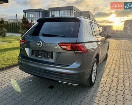 Серый Фольксваген Тигуан, объемом двигателя 2 л и пробегом 104 тыс. км за 20300 $, фото 17 на Automoto.ua