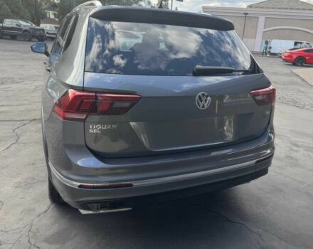 Сірий Фольксваген Тігуан, об'ємом двигуна 2 л та пробігом 38 тис. км за 9000 $, фото 5 на Automoto.ua