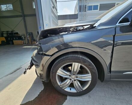 Серый Фольксваген Тигуан, объемом двигателя 2 л и пробегом 80 тыс. км за 16500 $, фото 16 на Automoto.ua
