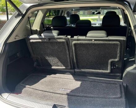 Серый Фольксваген Тигуан, объемом двигателя 2 л и пробегом 32 тыс. км за 9000 $, фото 6 на Automoto.ua