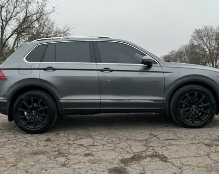Серый Фольксваген Тигуан, объемом двигателя 2 л и пробегом 160 тыс. км за 30900 $, фото 7 на Automoto.ua