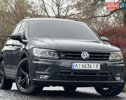 Серый Фольксваген Тигуан, объемом двигателя 2 л и пробегом 56 тыс. км за 24999 $, фото 5 на Automoto.ua
