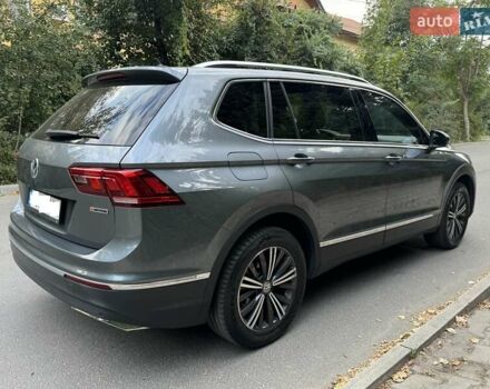 Серый Фольксваген Тигуан, объемом двигателя 1.98 л и пробегом 83 тыс. км за 26000 $, фото 7 на Automoto.ua