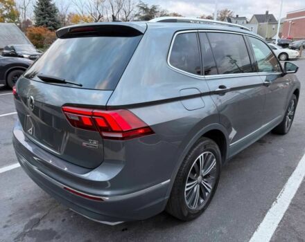 Серый Фольксваген Тигуан, объемом двигателя 2 л и пробегом 32 тыс. км за 15000 $, фото 5 на Automoto.ua