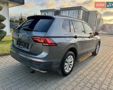 Серый Фольксваген Тигуан, объемом двигателя 2 л и пробегом 104 тыс. км за 20300 $, фото 16 на Automoto.ua