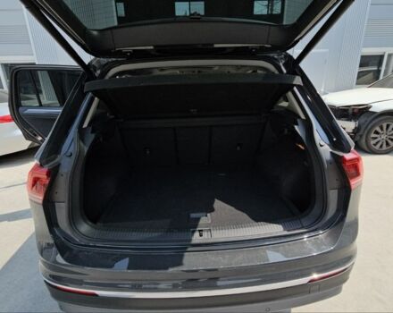 Серый Фольксваген Тигуан, объемом двигателя 2 л и пробегом 80 тыс. км за 16500 $, фото 48 на Automoto.ua