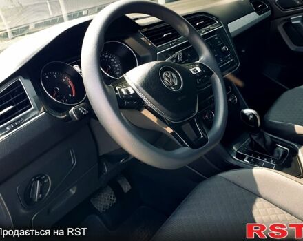 Серый Фольксваген Тигуан, объемом двигателя 2 л и пробегом 88 тыс. км за 16500 $, фото 4 на Automoto.ua