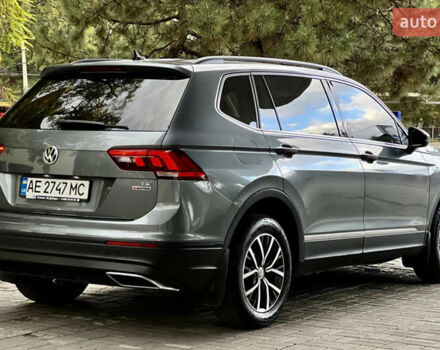 Серый Фольксваген Тигуан, объемом двигателя 1.98 л и пробегом 121 тыс. км за 20000 $, фото 5 на Automoto.ua