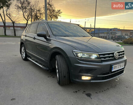 Сірий Фольксваген Тігуан, об'ємом двигуна 1.97 л та пробігом 145 тис. км за 27200 $, фото 1 на Automoto.ua