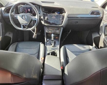 Сірий Фольксваген Тігуан, об'ємом двигуна 2 л та пробігом 64 тис. км за 7000 $, фото 7 на Automoto.ua