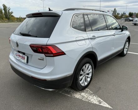 Серый Фольксваген Тигуан, объемом двигателя 2 л и пробегом 158 тыс. км за 17900 $, фото 5 на Automoto.ua