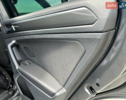 Серый Фольксваген Тигуан, объемом двигателя 1.97 л и пробегом 169 тыс. км за 25300 $, фото 15 на Automoto.ua