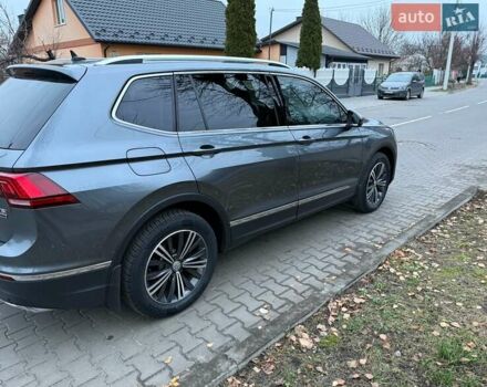 Серый Фольксваген Тигуан, объемом двигателя 2 л и пробегом 169 тыс. км за 21500 $, фото 6 на Automoto.ua