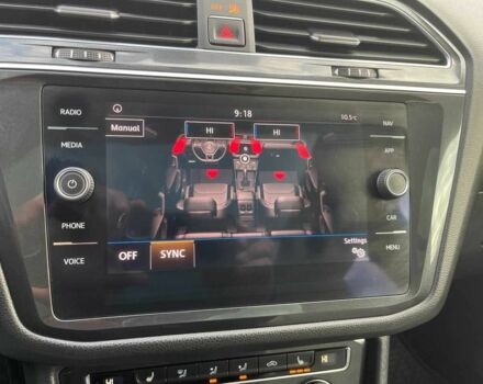 Серый Фольксваген Тигуан, объемом двигателя 2 л и пробегом 135 тыс. км за 18500 $, фото 19 на Automoto.ua