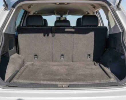 Серый Фольксваген Тигуан, объемом двигателя 2 л и пробегом 87 тыс. км за 10900 $, фото 7 на Automoto.ua