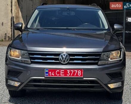 Сірий Фольксваген Тігуан, об'ємом двигуна 2 л та пробігом 167 тис. км за 19500 $, фото 2 на Automoto.ua