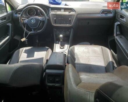 Серый Фольксваген Тигуан, объемом двигателя 2 л и пробегом 104 тыс. км за 4200 $, фото 7 на Automoto.ua