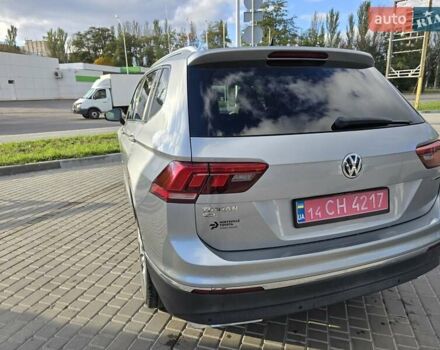 Сірий Фольксваген Тігуан, об'ємом двигуна 1.97 л та пробігом 147 тис. км за 21950 $, фото 2 на Automoto.ua