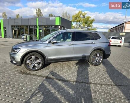 Сірий Фольксваген Тігуан, об'ємом двигуна 1.97 л та пробігом 147 тис. км за 21950 $, фото 4 на Automoto.ua