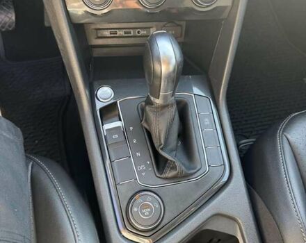 Серый Фольксваген Тигуан, объемом двигателя 1.98 л и пробегом 136 тыс. км за 17250 $, фото 12 на Automoto.ua