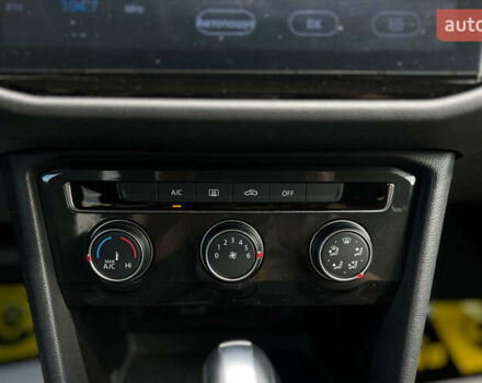 Серый Фольксваген Тигуан, объемом двигателя 2 л и пробегом 53 тыс. км за 19650 $, фото 13 на Automoto.ua