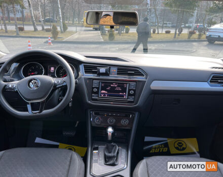 Сірий Фольксваген Тігуан, об'ємом двигуна 2 л та пробігом 136 тис. км за 19300 $, фото 12 на Automoto.ua
