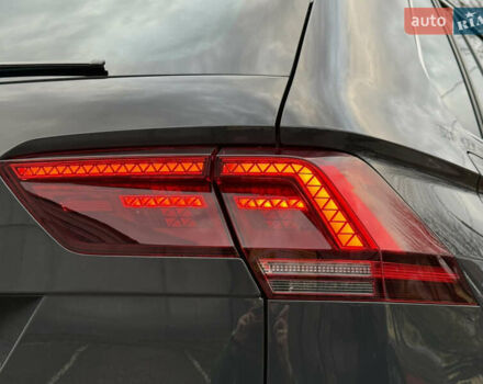 Серый Фольксваген Тигуан, объемом двигателя 2 л и пробегом 143 тыс. км за 29500 $, фото 12 на Automoto.ua