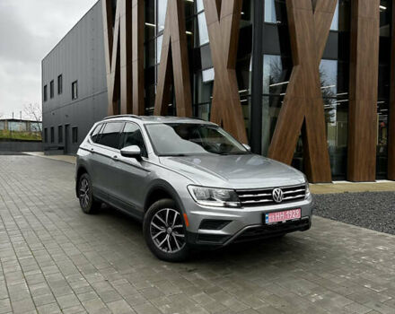 Сірий Фольксваген Тігуан, об'ємом двигуна 2 л та пробігом 195 тис. км за 16200 $, фото 28 на Automoto.ua