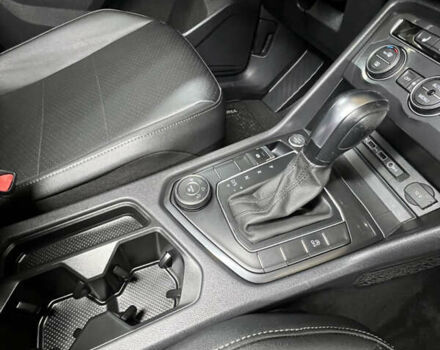 Сірий Фольксваген Тігуан, об'ємом двигуна 1.98 л та пробігом 113 тис. км за 19000 $, фото 15 на Automoto.ua