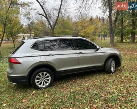 Серый Фольксваген Тигуан, объемом двигателя 1.98 л и пробегом 93 тыс. км за 19500 $, фото 12 на Automoto.ua