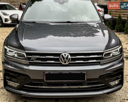 Сірий Фольксваген Тігуан, об'ємом двигуна 1.98 л та пробігом 230 тис. км за 27700 $, фото 28 на Automoto.ua